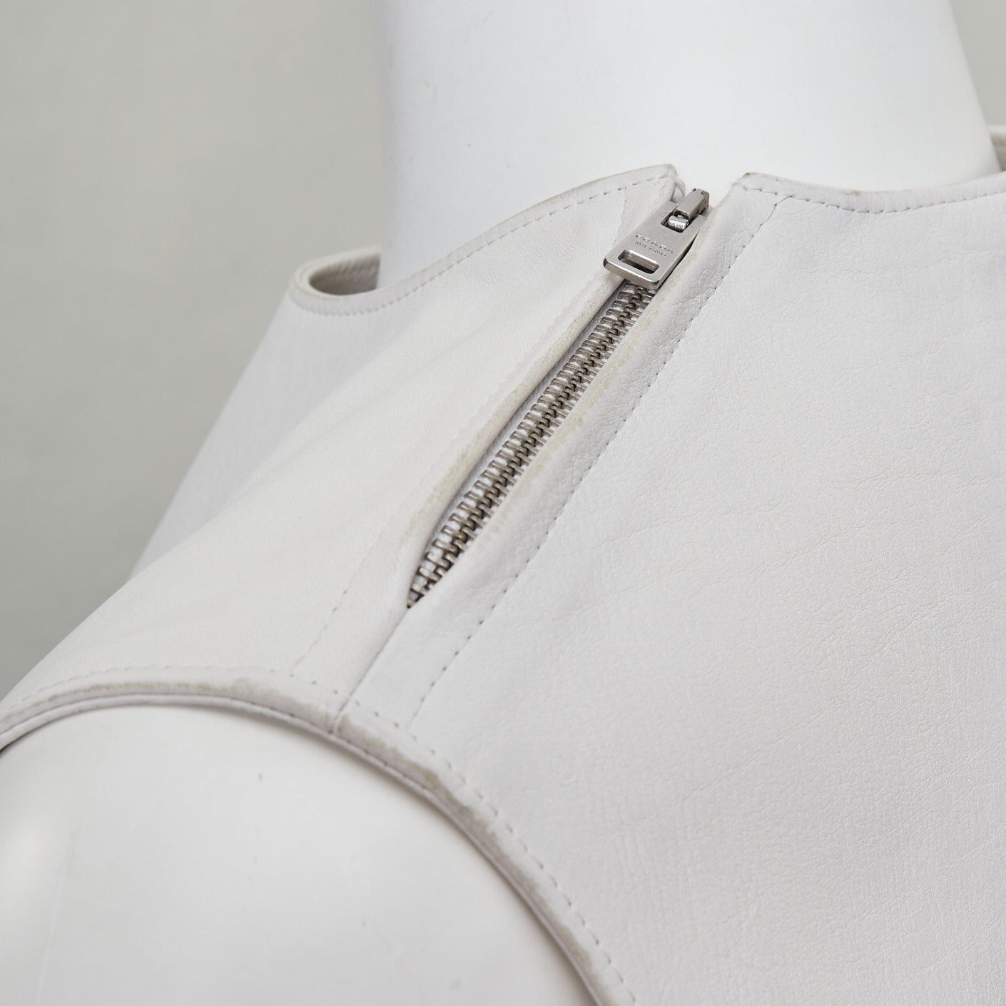 Prada rare PRADA 2023 Runway Raf Simons Vitello white calfskin leather buckle vest IT50 L Size US L / EU 52-54 / 3 - 7 Thumbnail