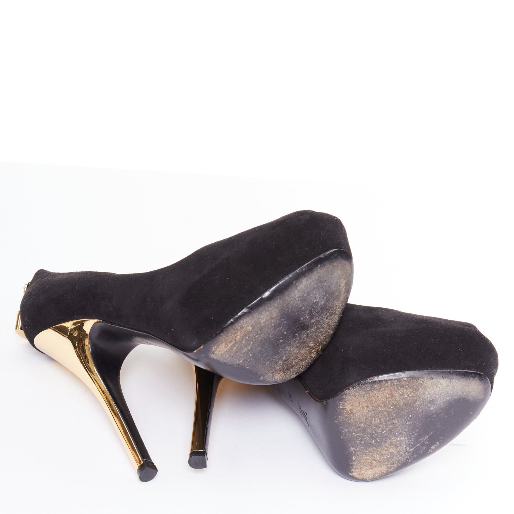 Louis Vuitton LOUIS VUITTON Oh Really black suede gold LV lock sky high pumps EU37 Size US 7 / IT 37 - 11 Thumbnail