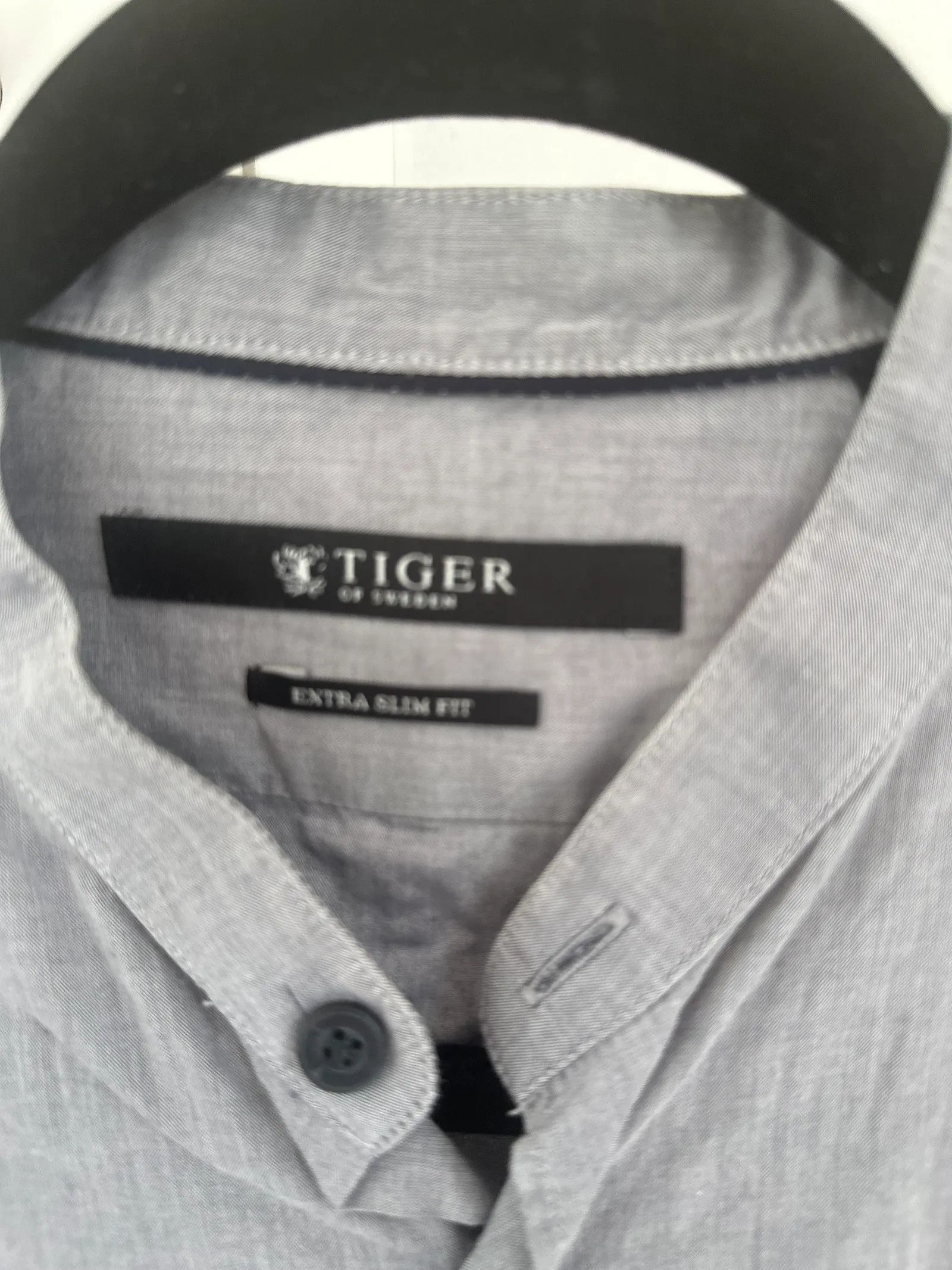 Tiger of Sweden Tiger of Sweden Shirt Size US S / EU 44-46 / 1 - 4 Thumbnail