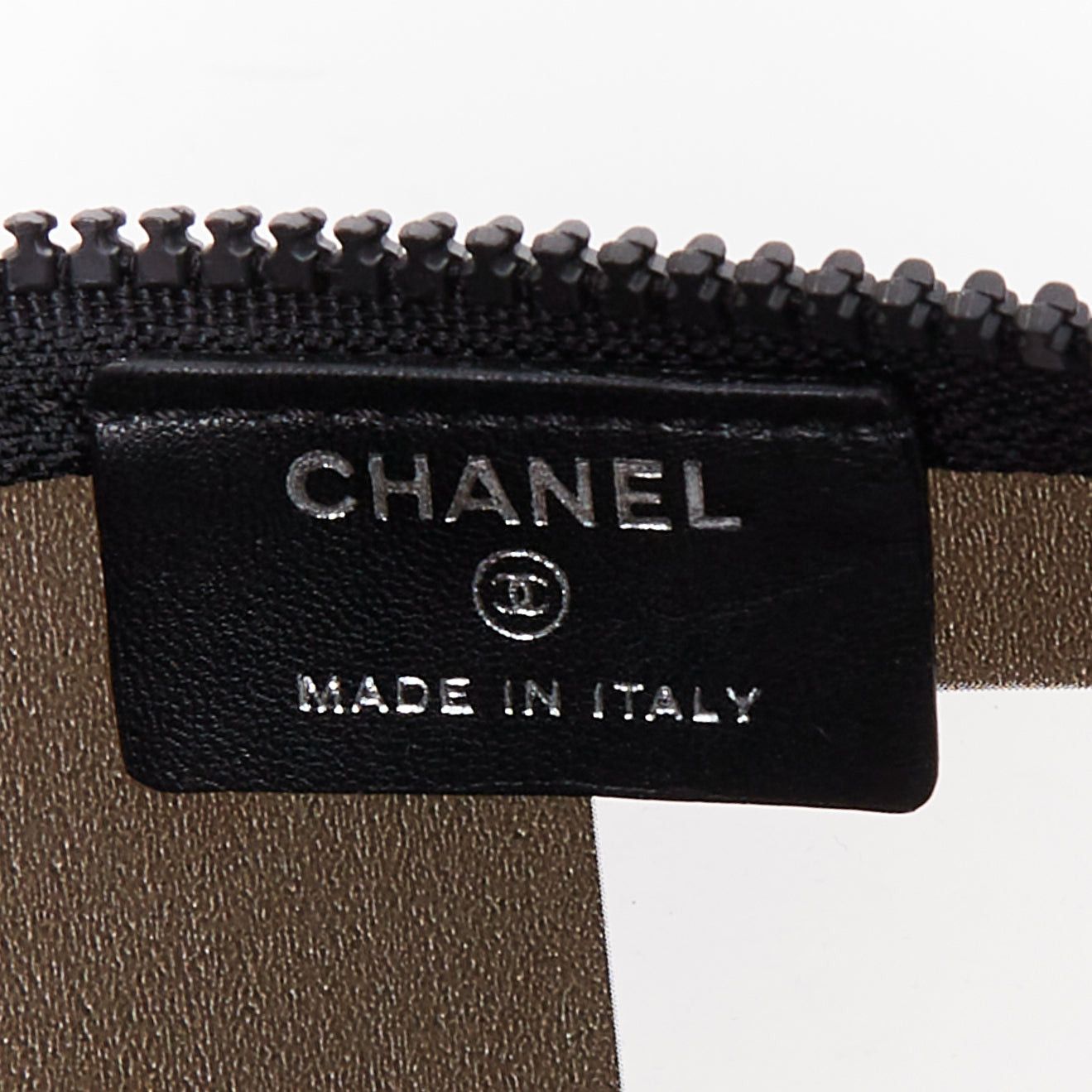 Chanel CHANEL 2003 Coco Window black clear PVC silver zip cosmetic pouch Size ONE SIZE - 6 Thumbnail