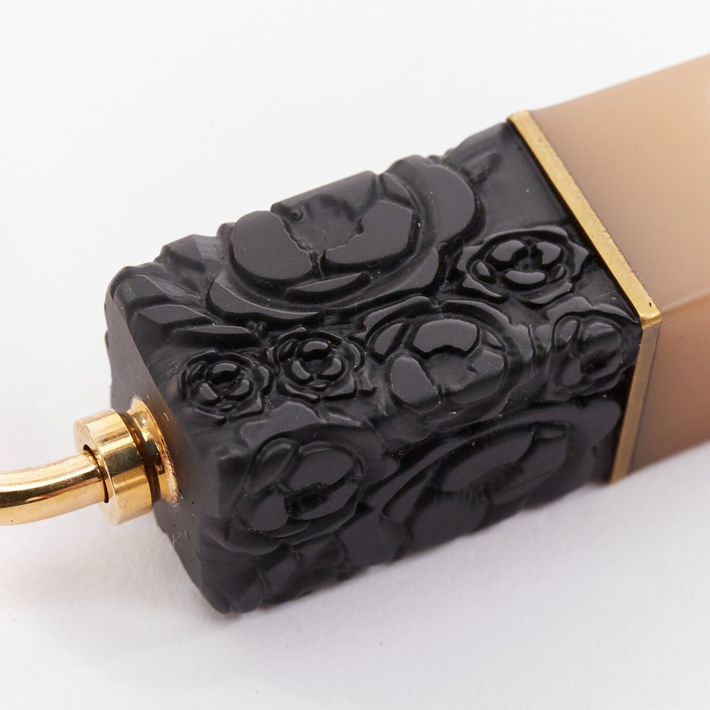 Chanel CHANEL 07A Camellia Lipstick CC logo nude black gold resin purse hook Size ONE SIZE - 2 Thumbnail