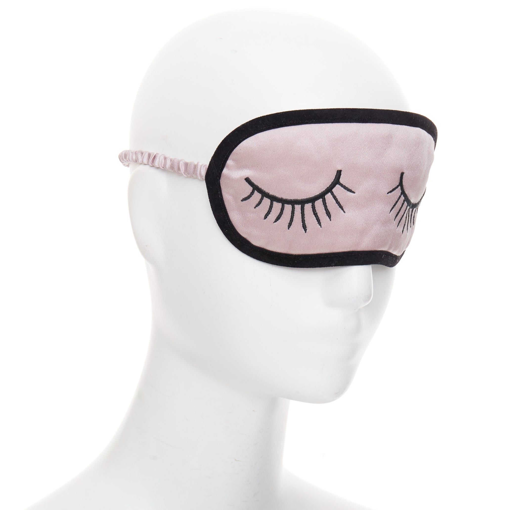 Chanel rare CHANEL pink 100% silk CC tear eyelash embroidery sleeping mask pouch set Size ONE SIZE - 2 Thumbnail