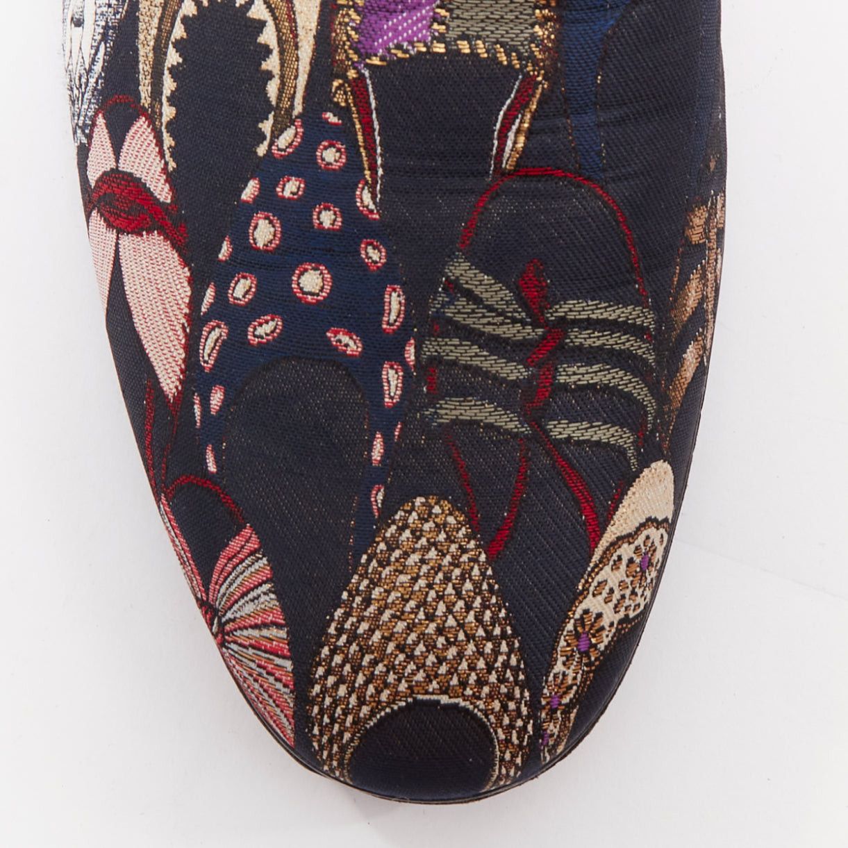 Salvatore Ferragamo SALVATORE FERRAGAMO Blondie shoe pattern jacquard flat loafers UK7.5 EU41.5 Size US 8.5 / EU 41-42 - 6 Thumbnail