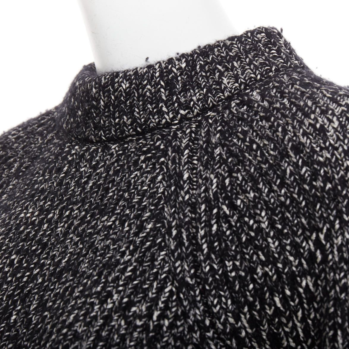 Alexander McQueen ALEXANDER MCQUEEN grey frayed fringe step hem raglan knit sweater S Size S / US 4 / IT 40 - 7 Thumbnail