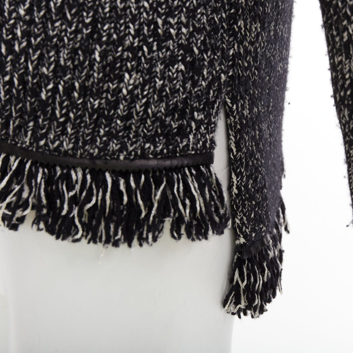 Alexander McQueen ALEXANDER MCQUEEN grey frayed fringe step hem raglan knit sweater S Size S / US 4 / IT 40 - 2 Thumbnail