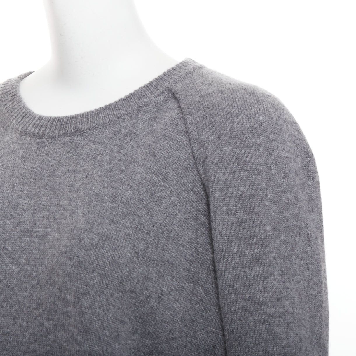 Valentino VALENTINO 100% cashmere grey cape back pullover sweater L Size M / US 6-8 / IT 42-44 - 2 Thumbnail
