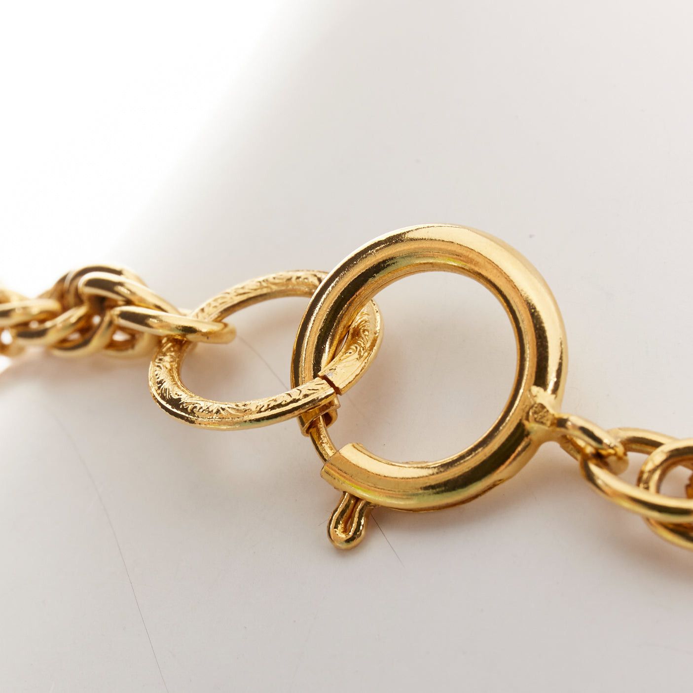Chanel CHANEL Vintage gold tone Coco Mademoiselle Medallion chain princess necklace Size ONE SIZE - 8 Thumbnail