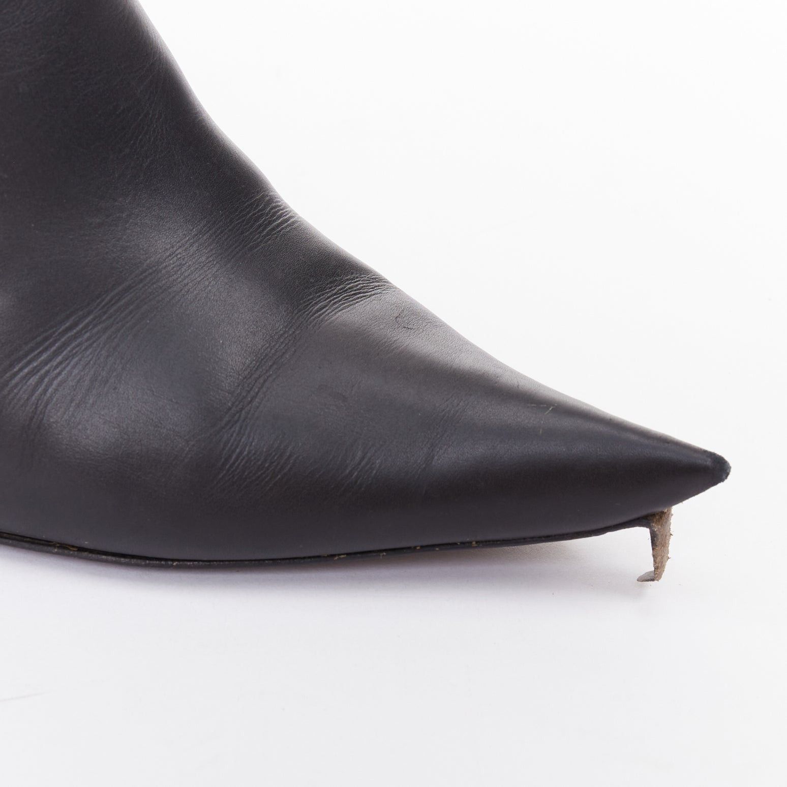 Balenciaga BALENCIAGA Essex 80 black leather gold buckle ankle boots EU36 Size US 6 / IT 36 - 7 Thumbnail