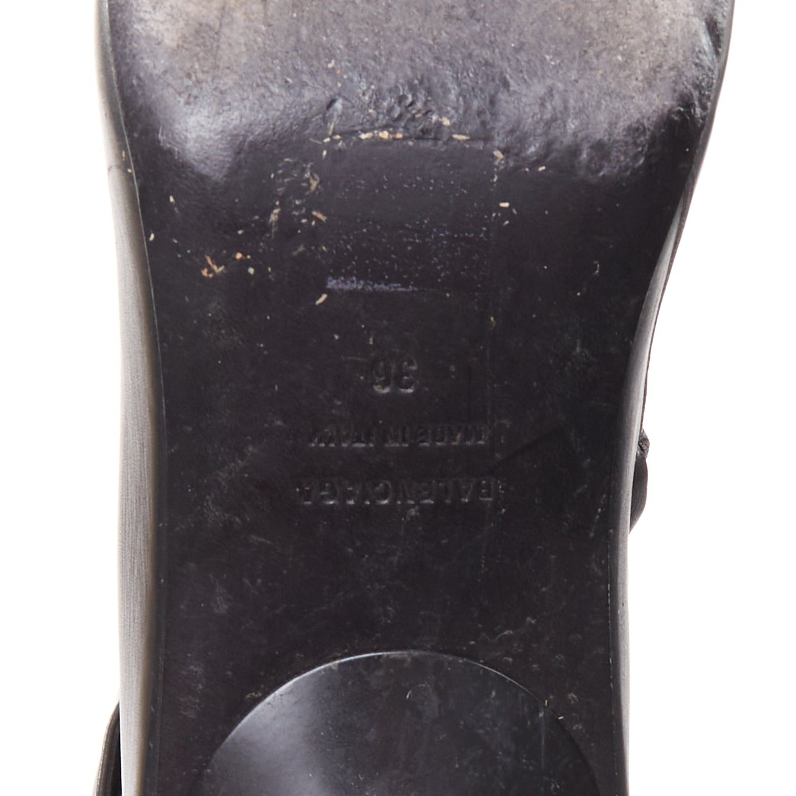 Balenciaga BALENCIAGA Essex 80 black leather gold buckle ankle boots EU36 Size US 6 / IT 36 - 10 Thumbnail