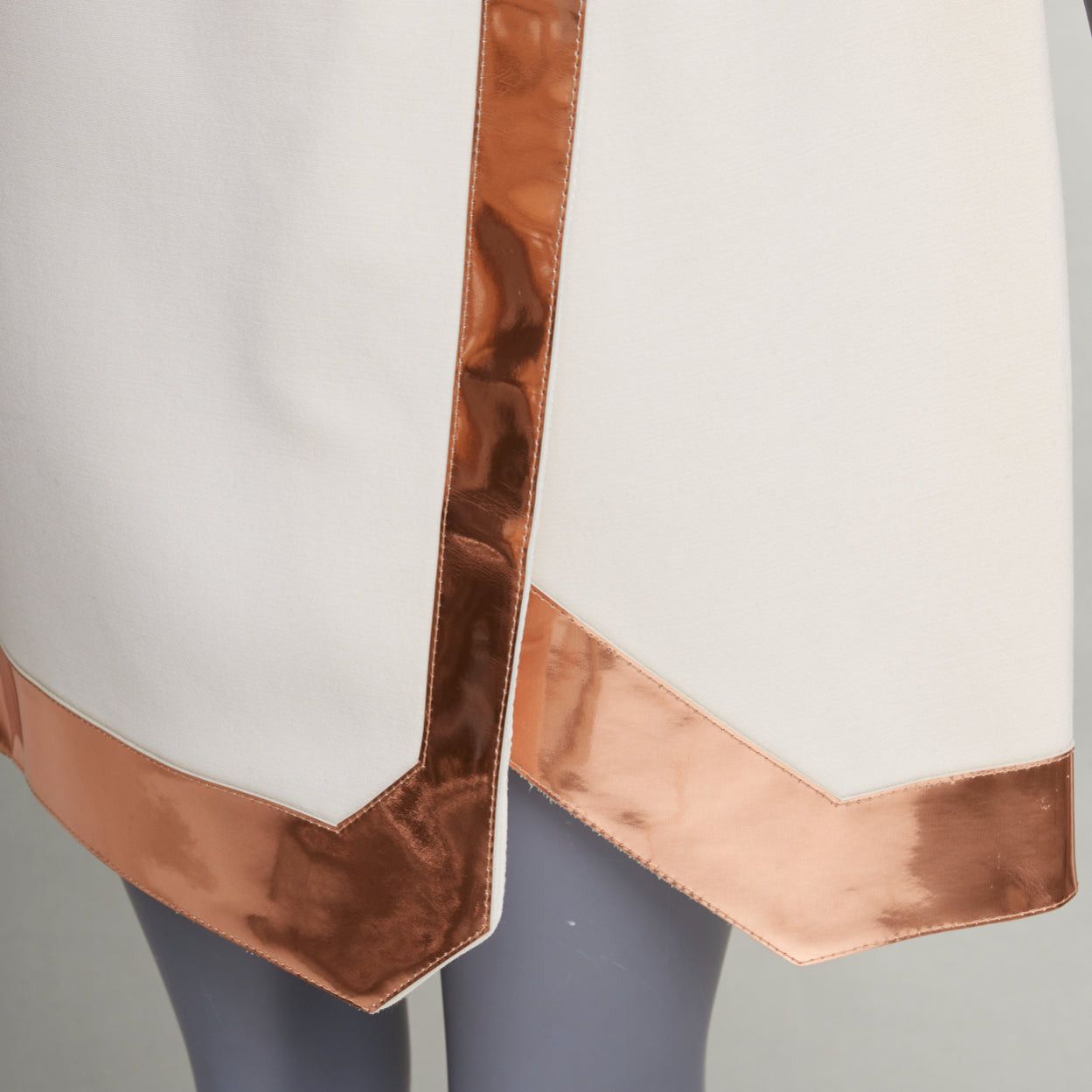 Mugler MUGLER cream virgin wool metallic copper PVC edge tulip skirt FR38 M Size 28" / US 6 / IT 42 - 2 Thumbnail