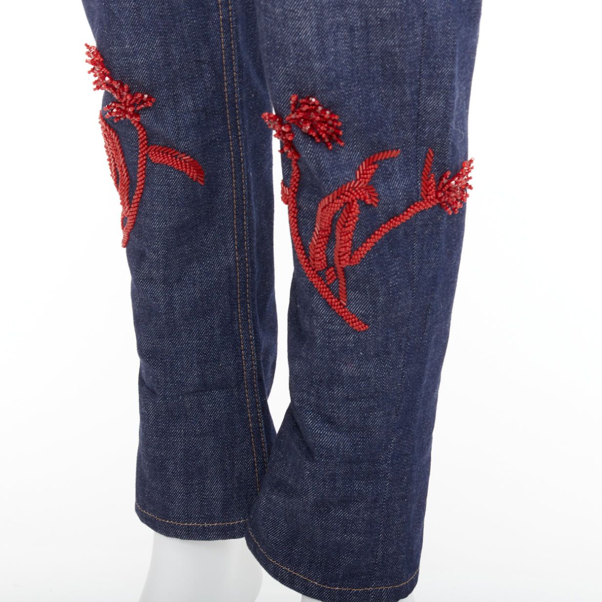 Prada PRADA 2017 Runway red beaded floral embellishment straight leg cropped jeans 25" Size 25" / US 0 / IT 36 - 8 Thumbnail