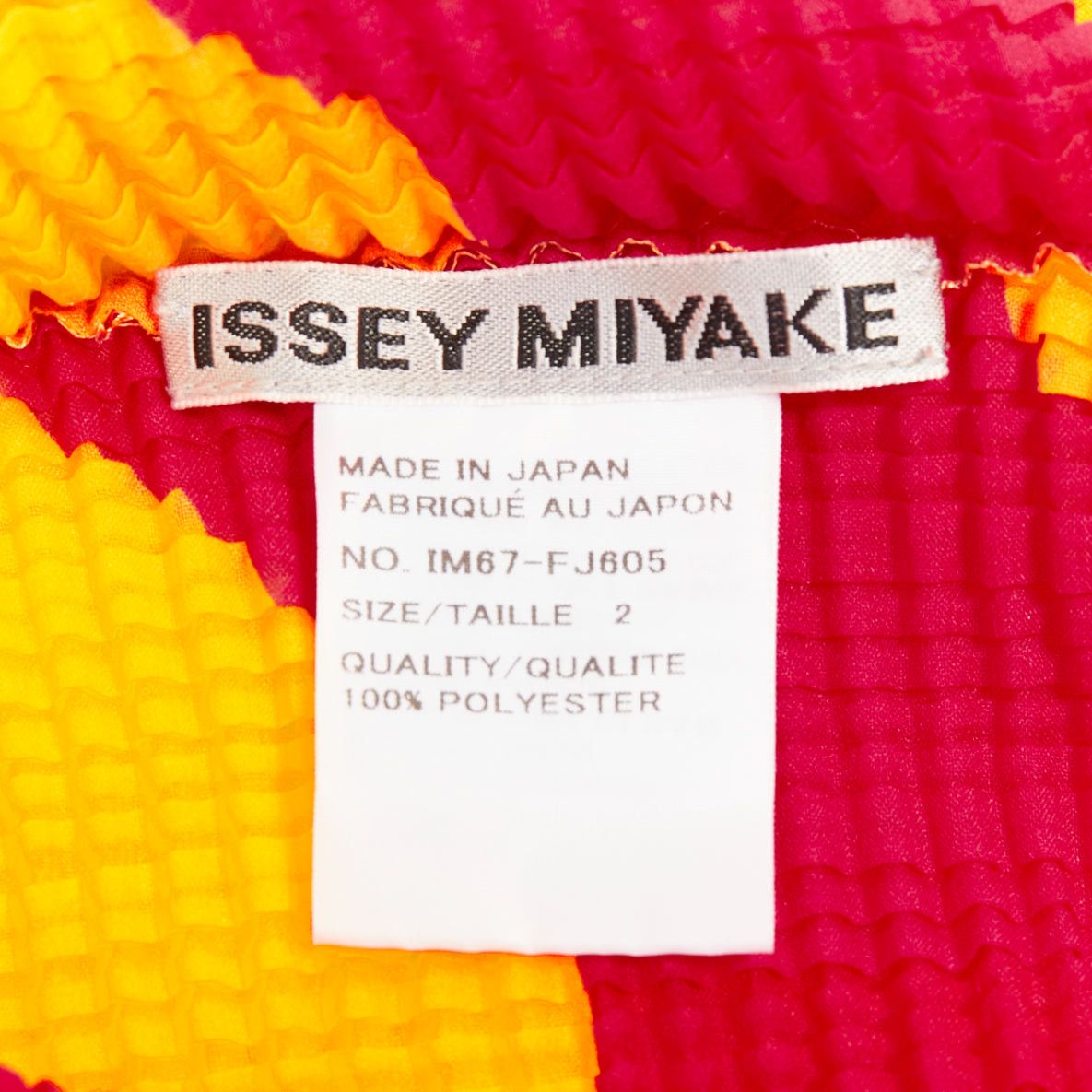 Issey Miyake rare ISSEY MIYAKE Pleats Please graphic yellow red wave plisse high neck top JP2 M Size M / US 6-8 / IT 42-44 - 8 Thumbnail
