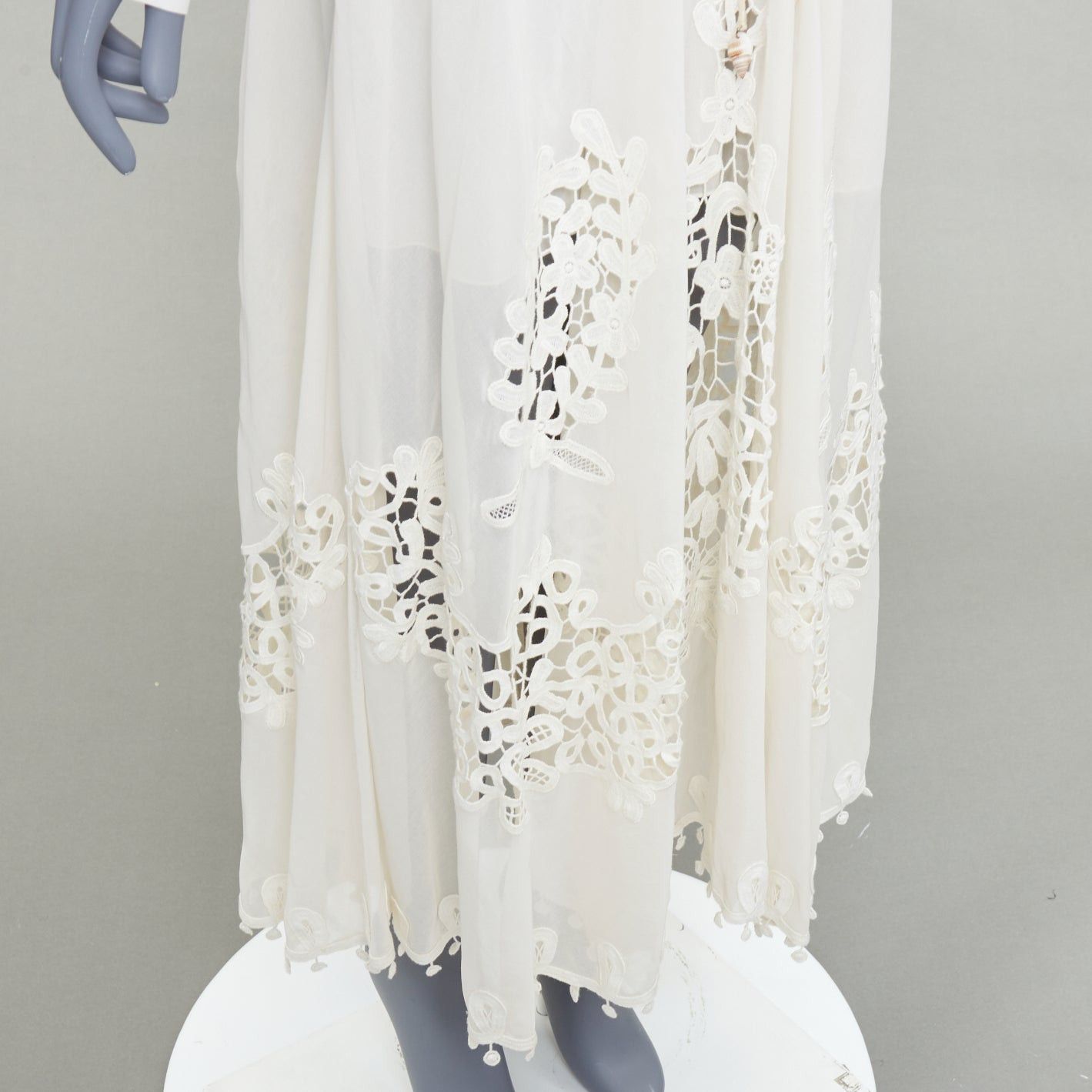 Oscar De La Renta OSCAR DE LA RENTA S19 Runway cream sheer embroidery shell belt anglais dress US6 M Size M / US 6-8 / IT 42-44 - 7 Thumbnail