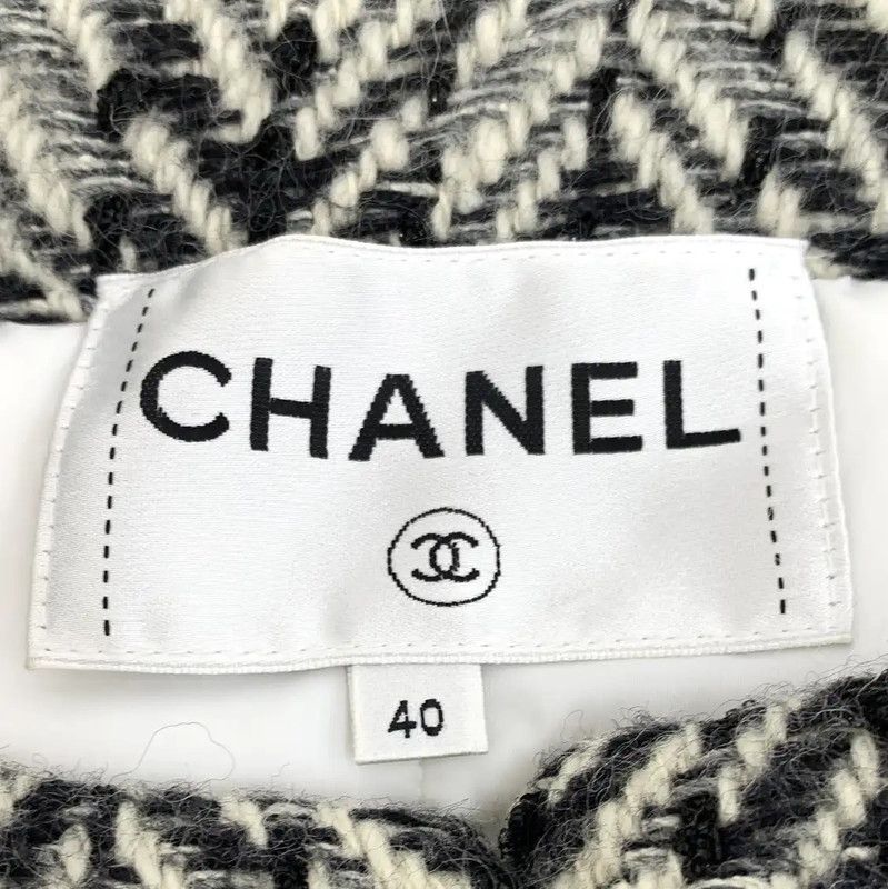 Chanel Chanel White Quilted Nylon Women's Jacket 0089 Size M / US 6-8 / IT 42-44 - 5 Thumbnail