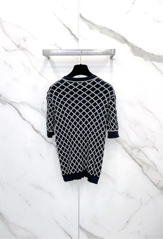 Chanel Chanel Logo Cotton Short Sleeve T-shirt 0089 Size S / US 4 / IT 40 - 2 Thumbnail