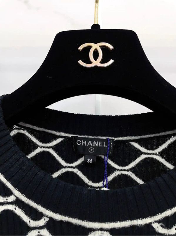 Chanel Chanel Logo Cotton Short Sleeve T-shirt 0089 Size S / US 4 / IT 40 - 3 Thumbnail