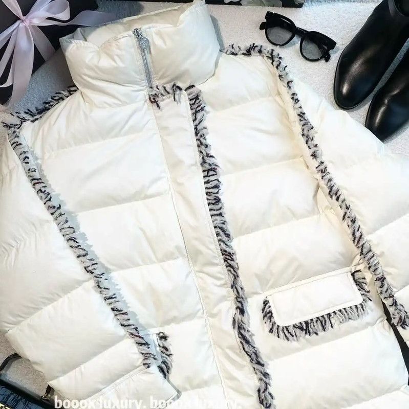 Chanel Chanel White Nylon Women's Down Jacket 0089 Size ONE SIZE - 4 Thumbnail