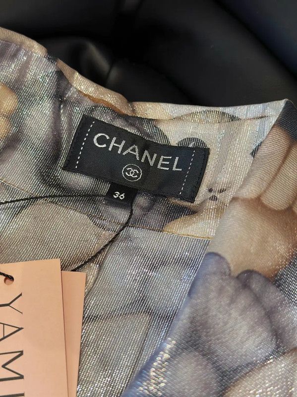Chanel Chanel Gray Silk Logo Blouse 0089 Size M / US 6-8 / IT 42-44 - 8 Thumbnail