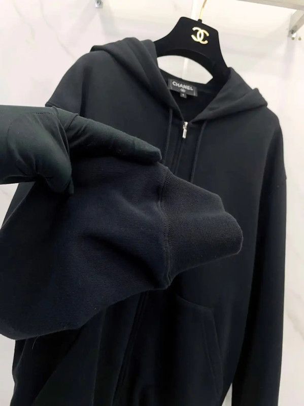 Chanel Chanel Black Cotton Women's Long Sleeve Hoodie 0089 Size L / US 10 / IT 46 - 5 Thumbnail