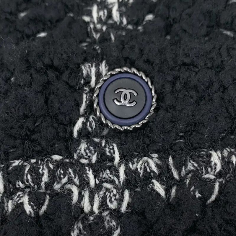 Chanel Chanel Black Wool Women's Coat 0089 Size S / US 4 / IT 40 - 6 Thumbnail