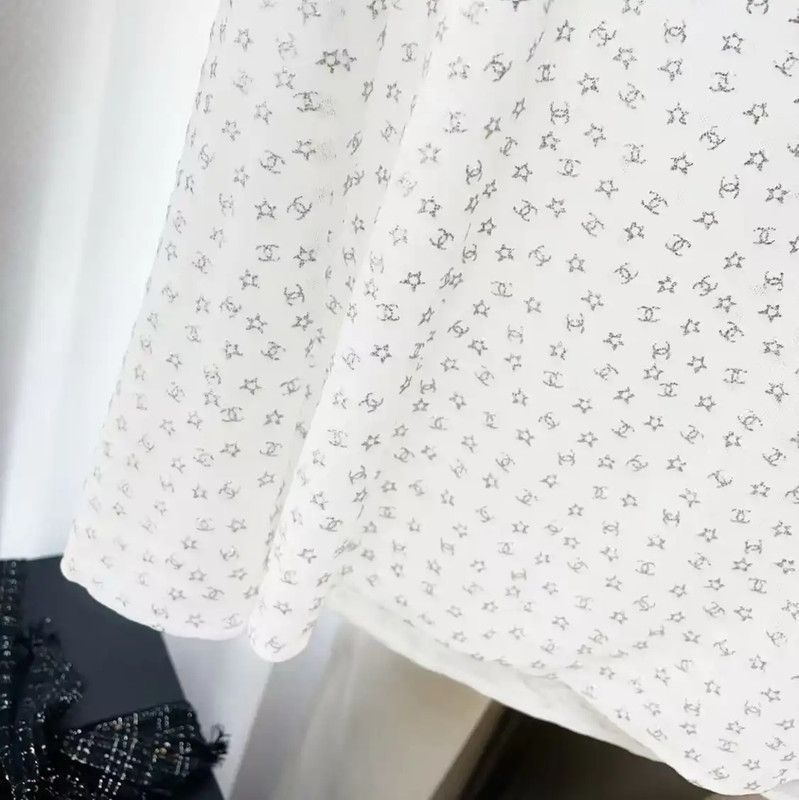Chanel Chanel White Women's T-Shirt with Floral Print 0089 Size L / US 10 / IT 46 - 3 Thumbnail