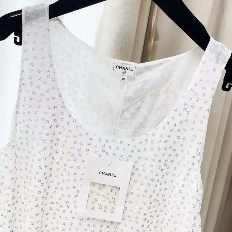 Chanel Chanel White Women's T-Shirt with Floral Print 0089 Size L / US 10 / IT 46 - 8 Thumbnail
