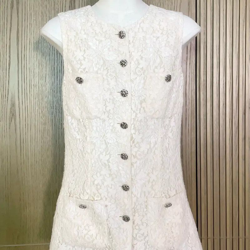 Chanel Chanel White Wool Blend Lace Sleeveless Cardigan 0089 Size S / US 4 / IT 40 - 4 Thumbnail