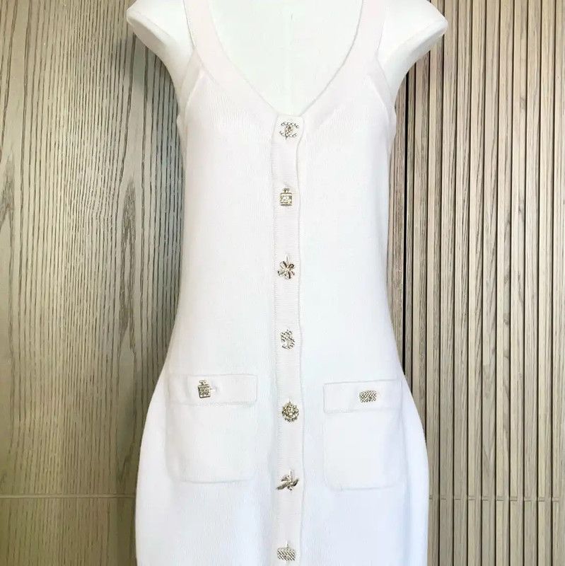 Chanel Chanel Sleeveless White Cardigan Dress for Women 0089 Size S / US 4 / IT 40 - 5 Thumbnail