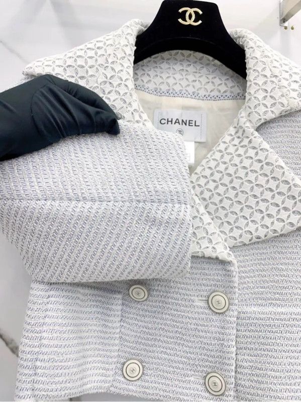 Chanel Chanel Light Blue Tweed Women's Jacket 0089 Size S / US 4 / IT 40 - 5 Thumbnail