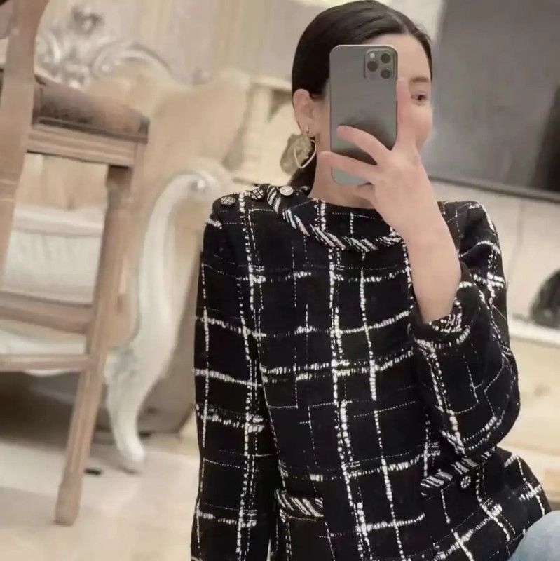 Chanel Chanel Black Wool Women's Jacket 0089 Size M / US 6-8 / IT 42-44 - 6 Thumbnail