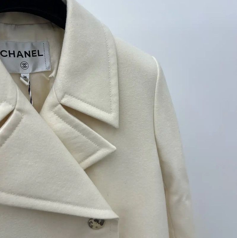 Chanel Chanel Cream Double-Breasted Women's Coat 0089 Size M / US 6-8 / IT 42-44 - 3 Thumbnail