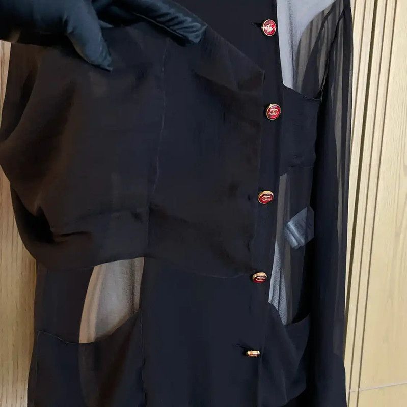 Chanel Chanel Short Sleeve Black Silk Blouse for Women 0089 Size S / US 4 / IT 40 - 6 Thumbnail