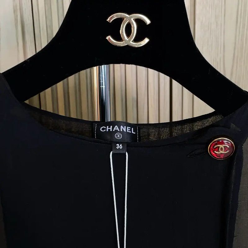 Chanel Chanel Short Sleeve Black Silk Blouse for Women 0089 Size S / US 4 / IT 40 - 8 Thumbnail