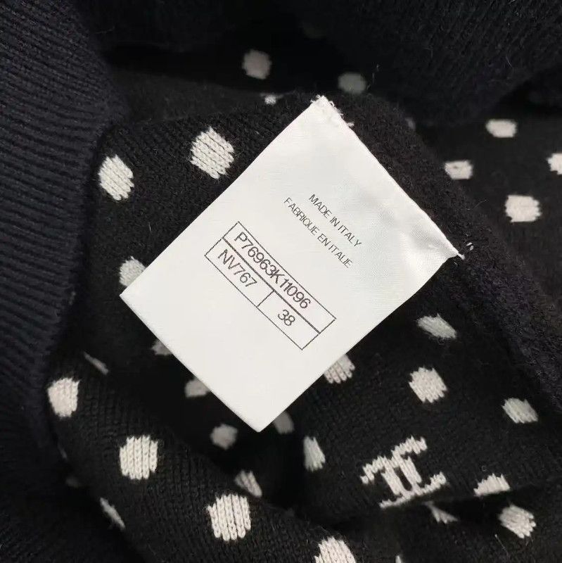 Chanel Chanel Women's Black Cashmere Jacket 0089 Size ONE SIZE - 4 Thumbnail