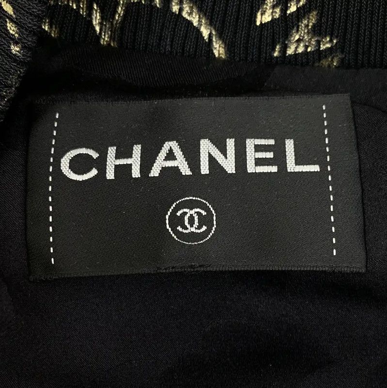 Chanel Chanel Black Silk Women's Jacket with Gold Print 0089 Size XS / US 0-2 / IT 36-38 - 5 Thumbnail