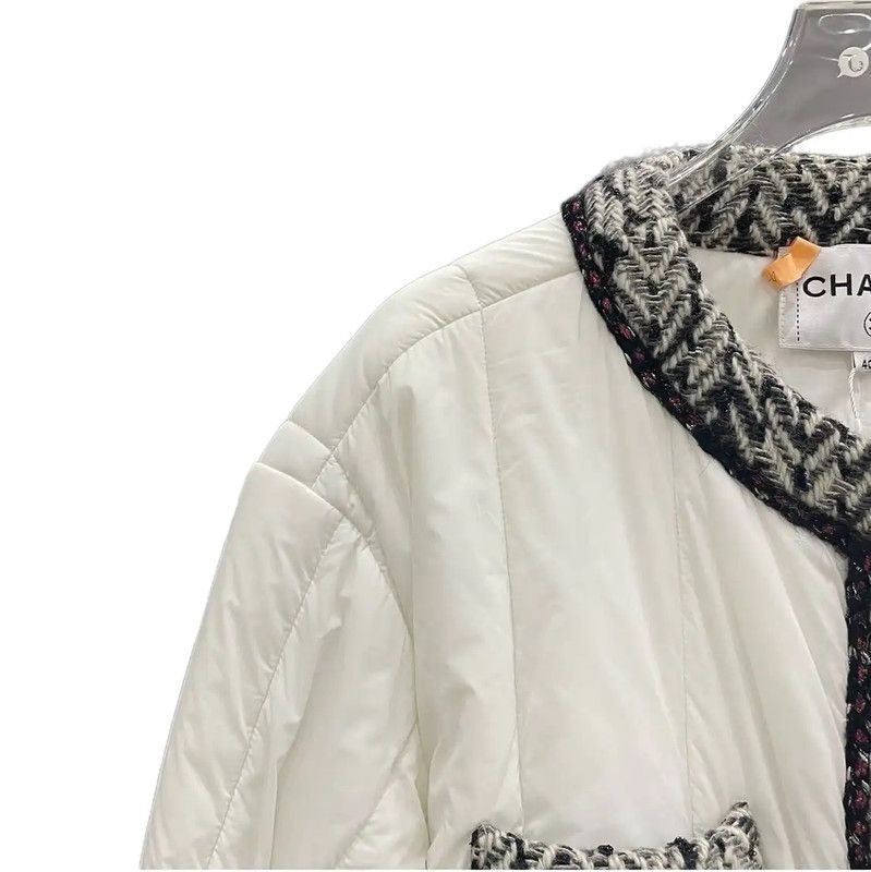 Chanel Chanel White Cotton Blend Jacket for Women 0089 Size S / US 4 / IT 40 - 3 Thumbnail