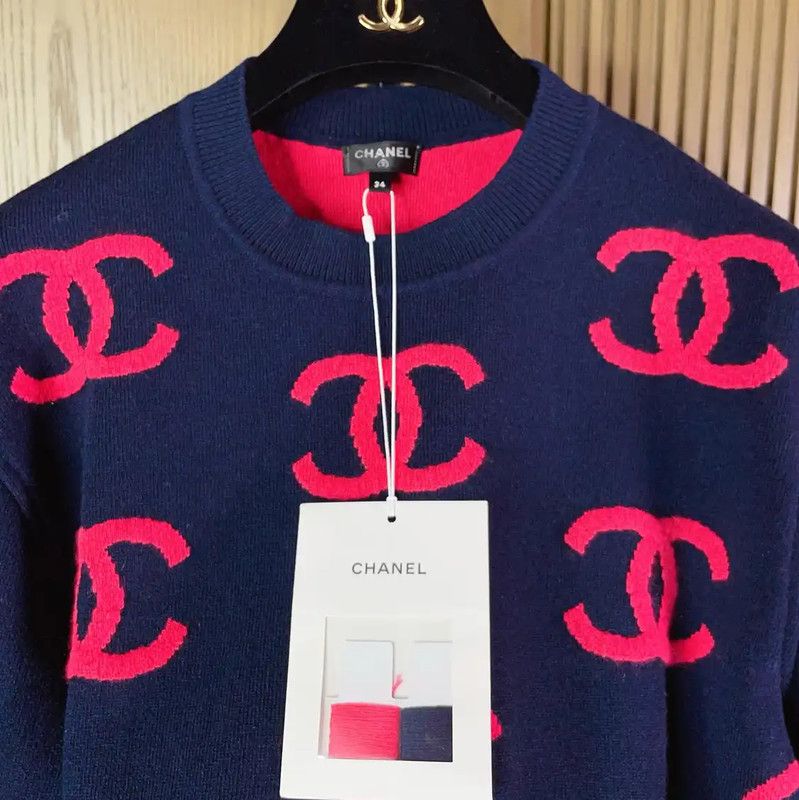 Chanel Chanel Blue Cashmere Women’s Long Sleeve Sweater 0089 Size S / US 4 / IT 40 - 7 Thumbnail