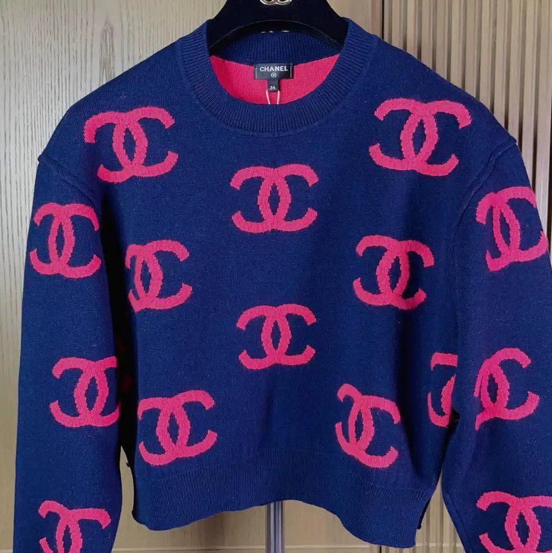 Chanel Chanel Blue Cashmere Women’s Long Sleeve Sweater 0089 Size S / US 4 / IT 40 - 4 Thumbnail