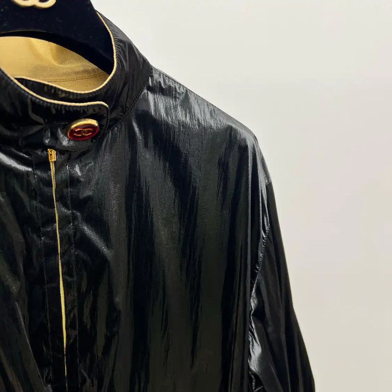 Chanel Chanel Black Jacket with Gold Accents 0089 Size M / US 6-8 / IT 42-44 - 3 Thumbnail