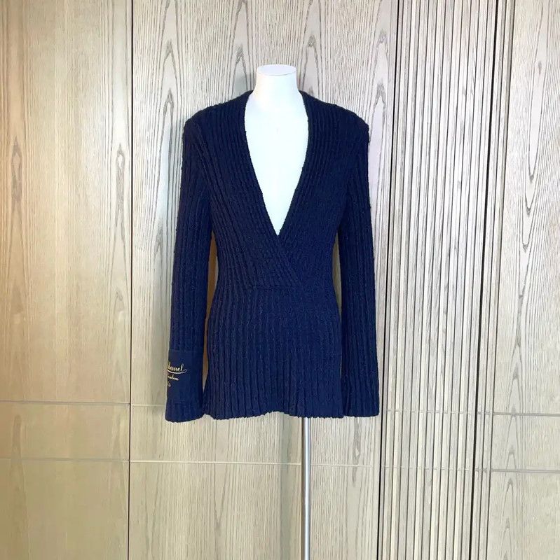 Chanel Chanel Women's Navy Wool Long Sleeve Pullover 0089 Size S / US 4 / IT 40 - 2 Thumbnail