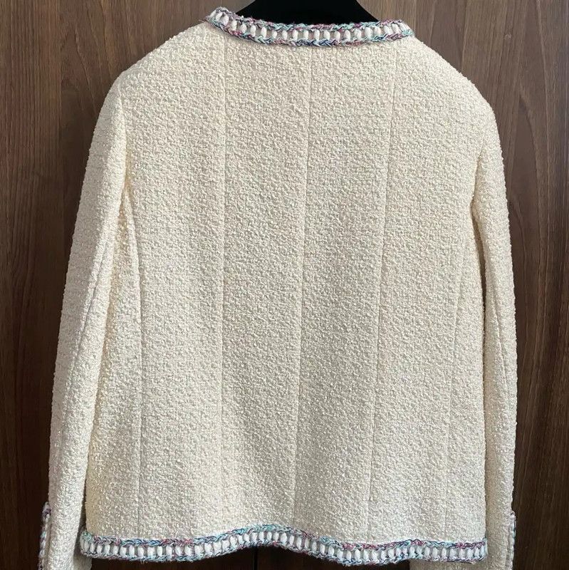 Chanel Chanel White Women’s Jacket with Trim 0089 Size S / US 4 / IT 40 - 2 Thumbnail