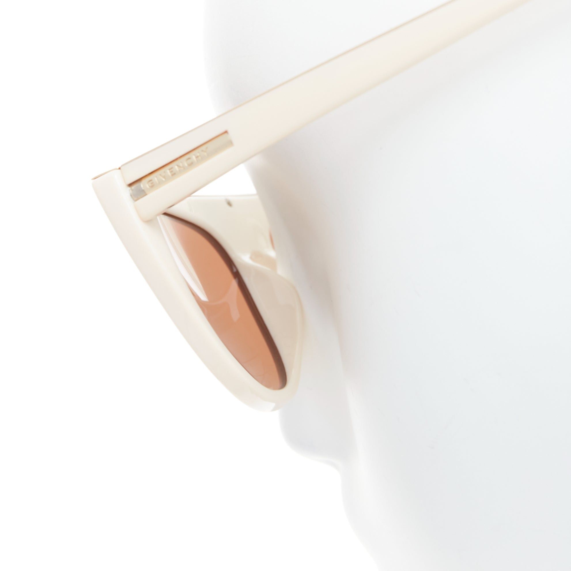 Givenchy GIVENCHY SGV883 cream acetate gold top logo sunglasses Size ONE SIZE - 6 Thumbnail