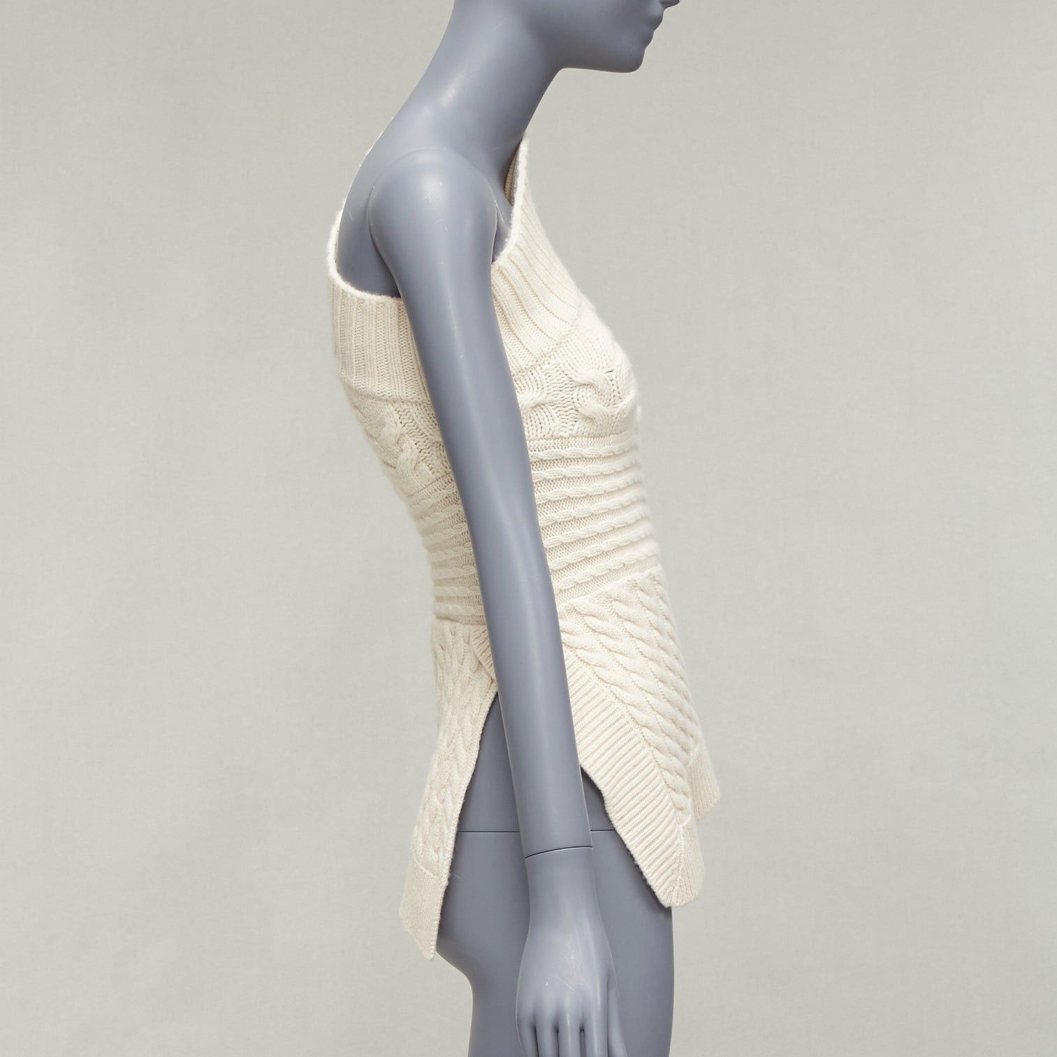 Burberry BURBERRY 100% cashmere cream one shoulder mixed cable knit pullover sweater XS Size S / US 4 / IT 40 - 4 Thumbnail