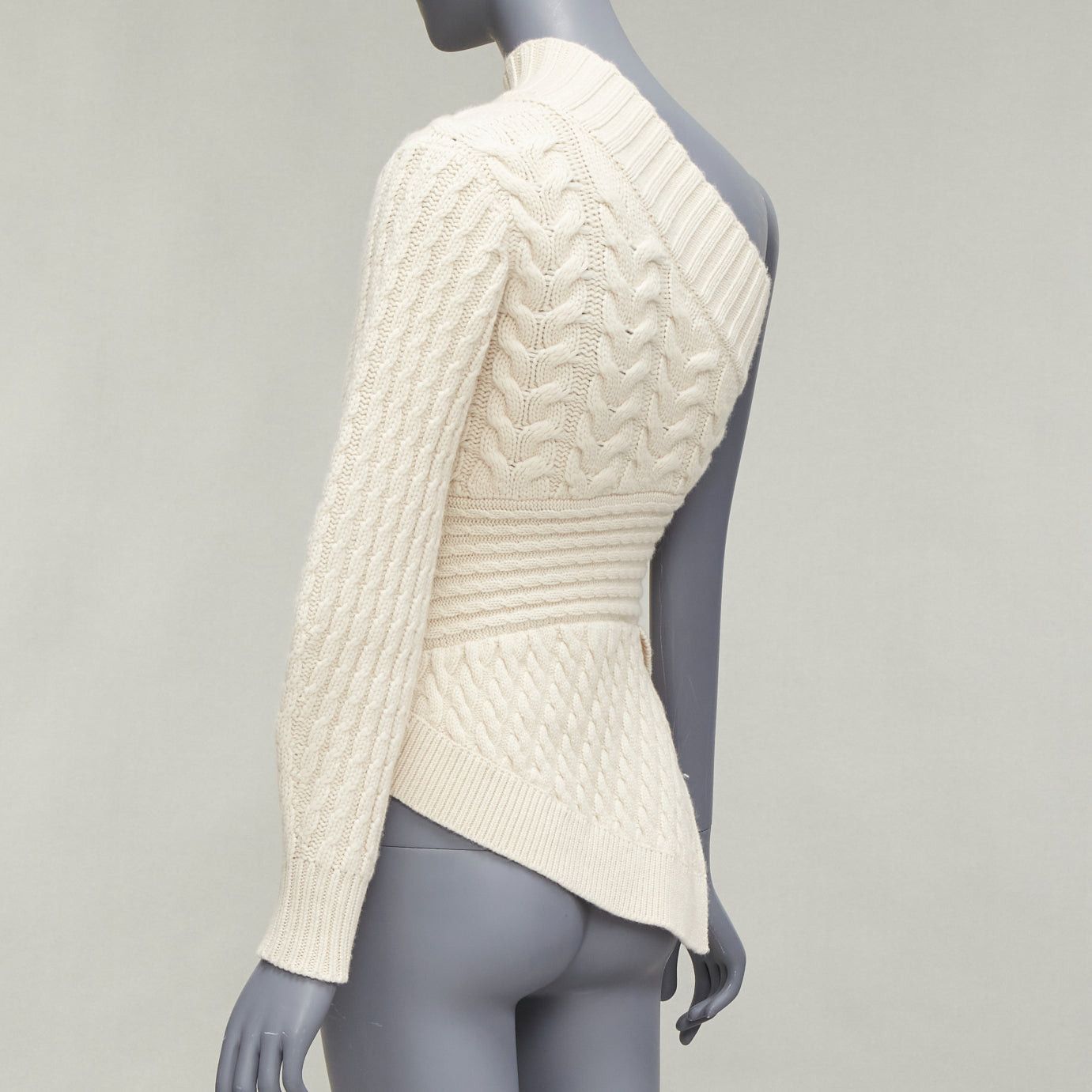 Burberry BURBERRY 100% cashmere cream one shoulder mixed cable knit pullover sweater XS Size S / US 4 / IT 40 - 6 Thumbnail