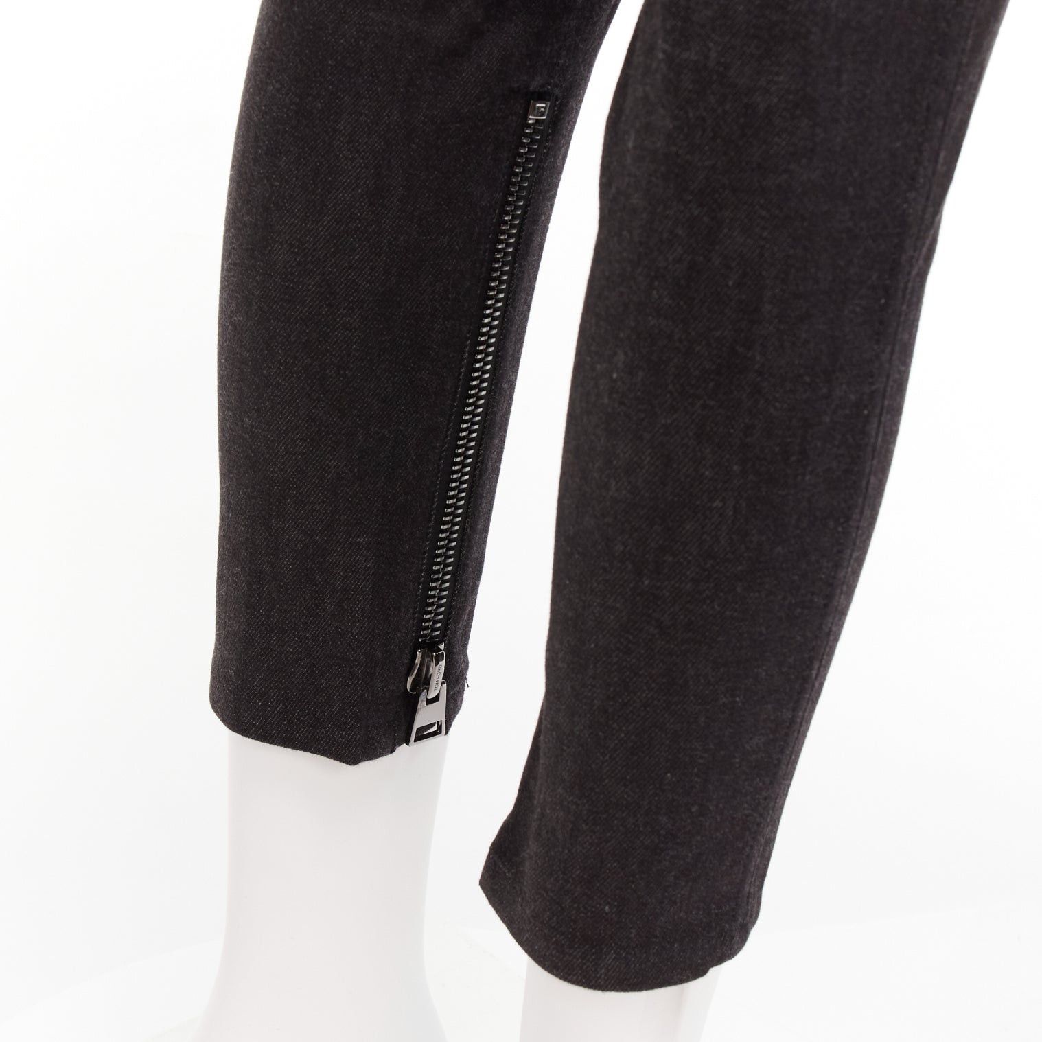 Tom Ford TOM FORD dark brown cotton blend silver staple embellished skinny jeans 26" Size 26" / US 2 / IT 38 - 7 Thumbnail