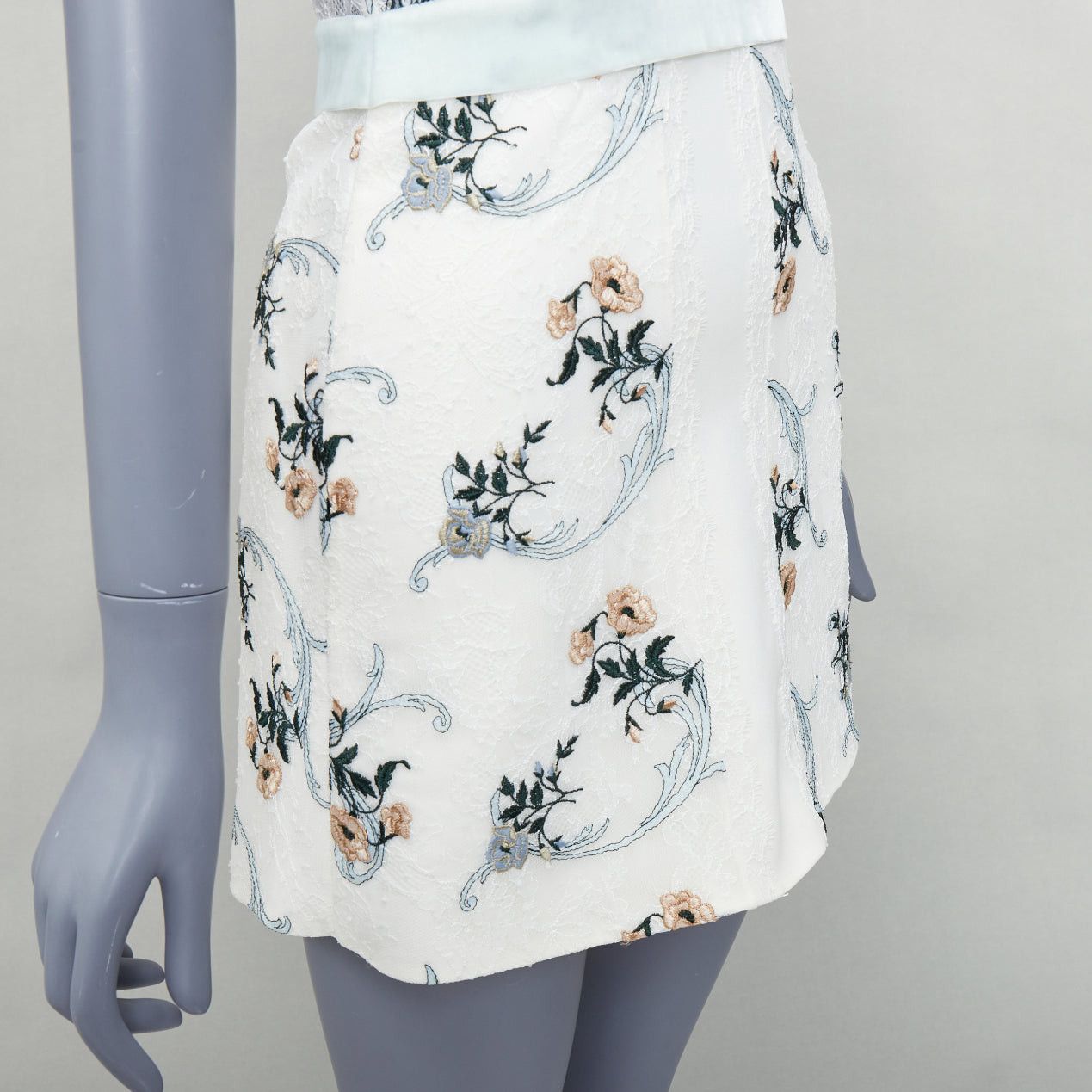LA PERLA Hampton Court cream mint green silk floral lace mini dress IT38B  XS - shinesquarebuilders.com