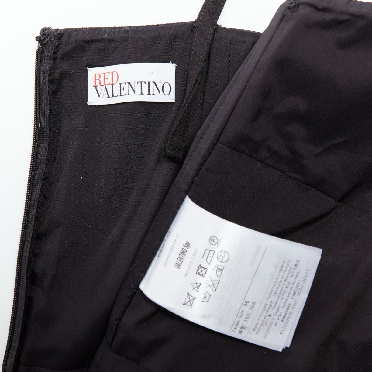 RED Valentino RED VALENTINO black cotton buttoned strappy cargo romper playsuit IT36 XXS Size 25" / US 0 / IT 36 - 8 Thumbnail