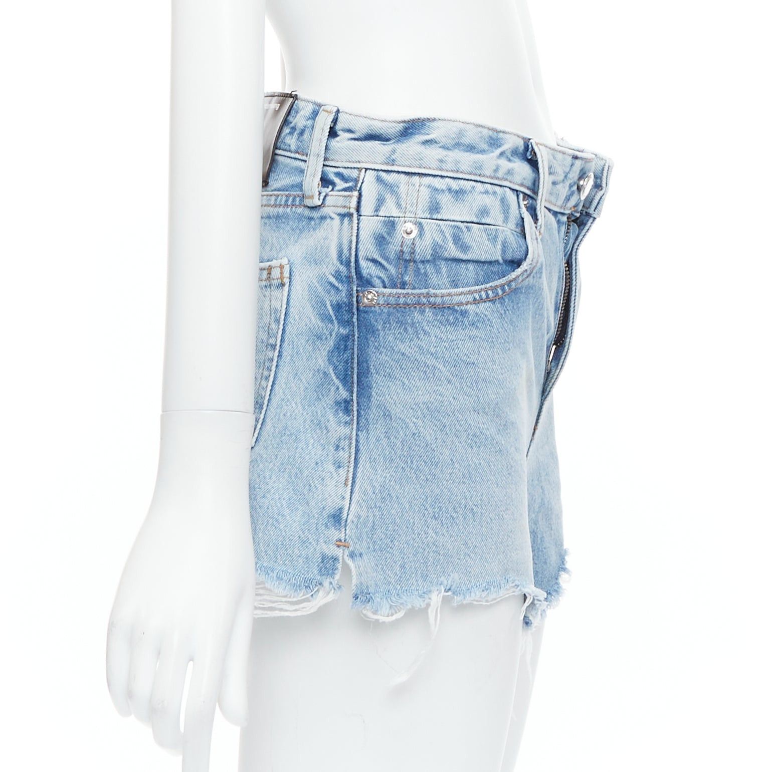 Alexander Wang ALEXANDER WANG Bite Zip blue washed denim hot pants shorts 25" Size 27" / US 4 / IT 40 - 4 Thumbnail