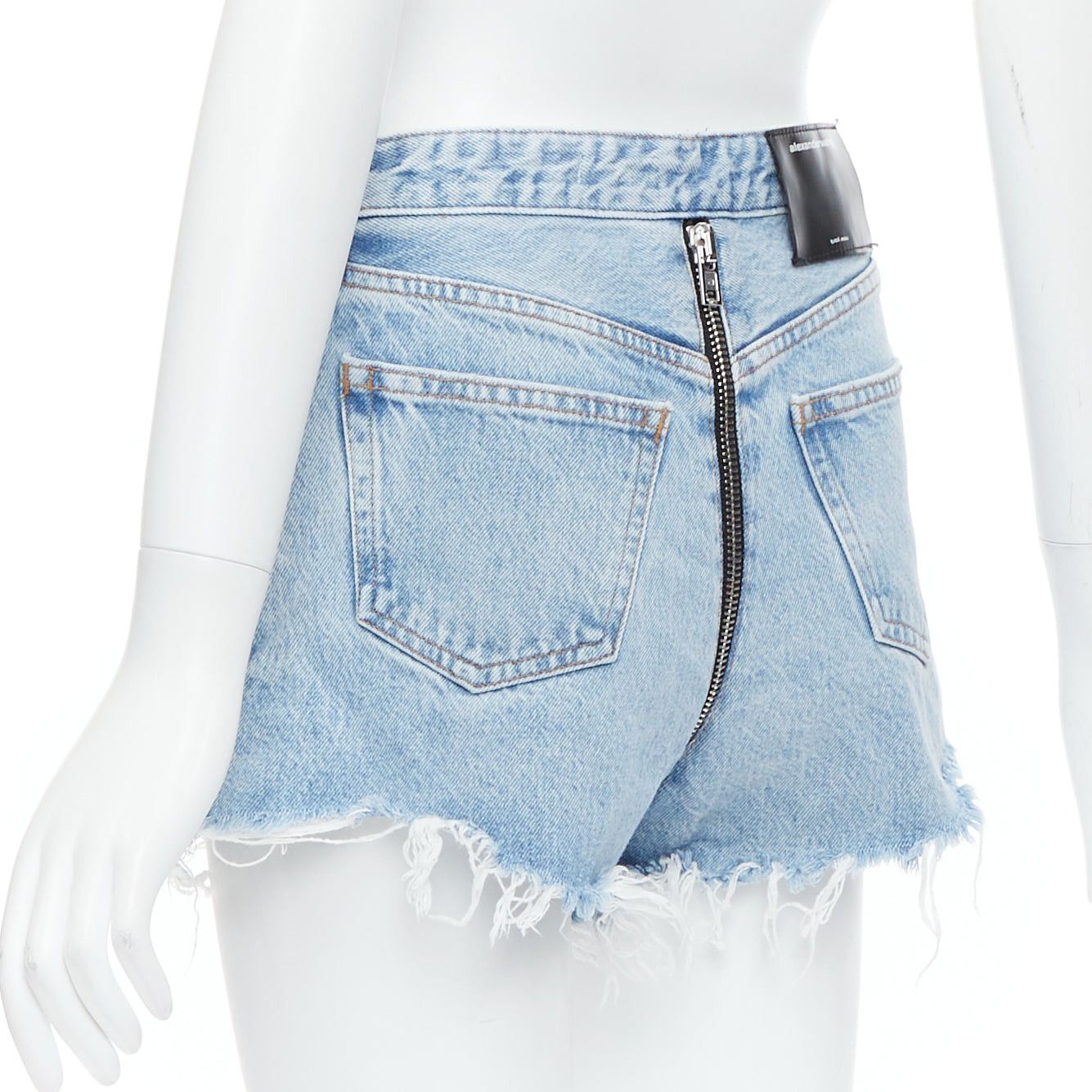 Alexander Wang ALEXANDER WANG Bite Zip blue washed denim hot pants shorts 25" Size 27" / US 4 / IT 40 - 5 Thumbnail