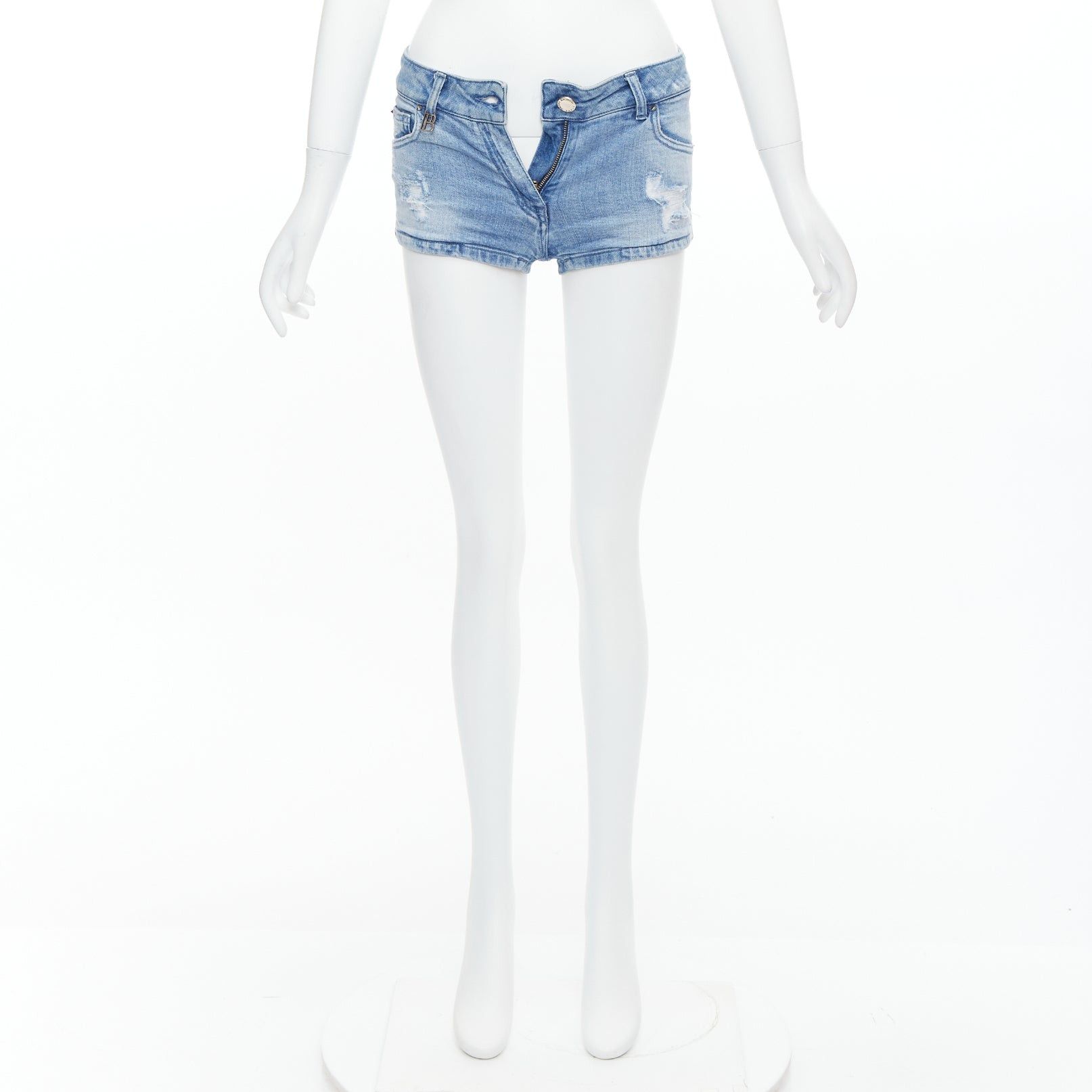 Pierre Balmain PIERRE BALMAIN blue distressed washed B logo charm hot shorts 24" Size 27" / US 4 / IT 40 - 9 Thumbnail